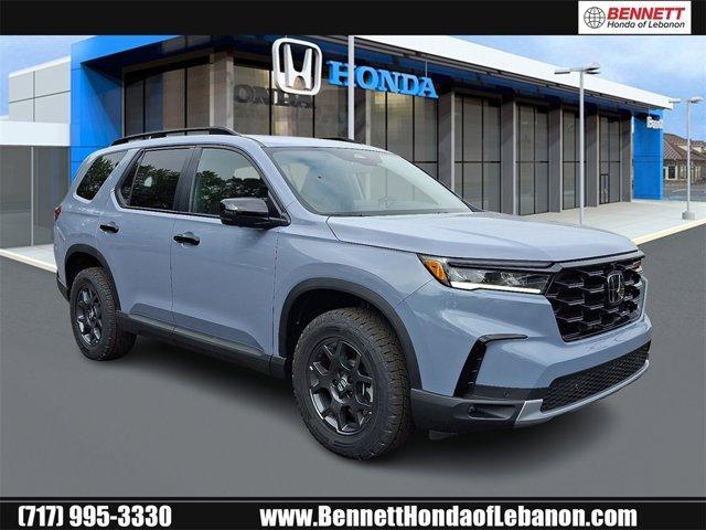new 2025 Honda Pilot car, priced at $48,320
