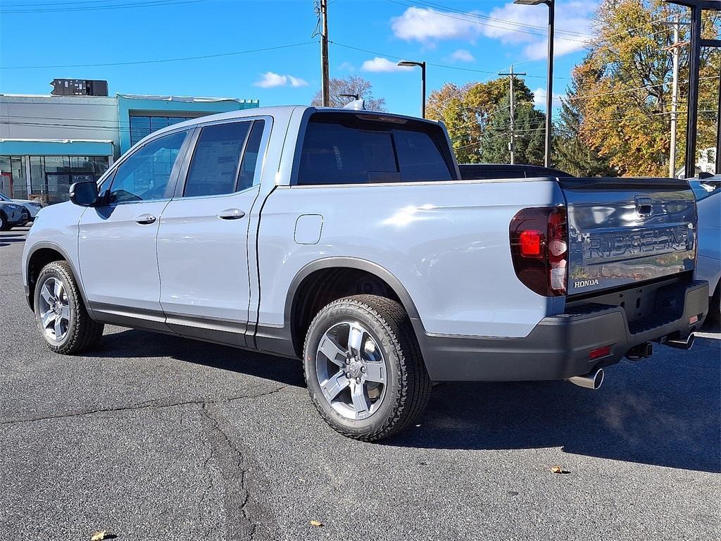 new 2025 Honda Ridgeline car, priced at $42,590