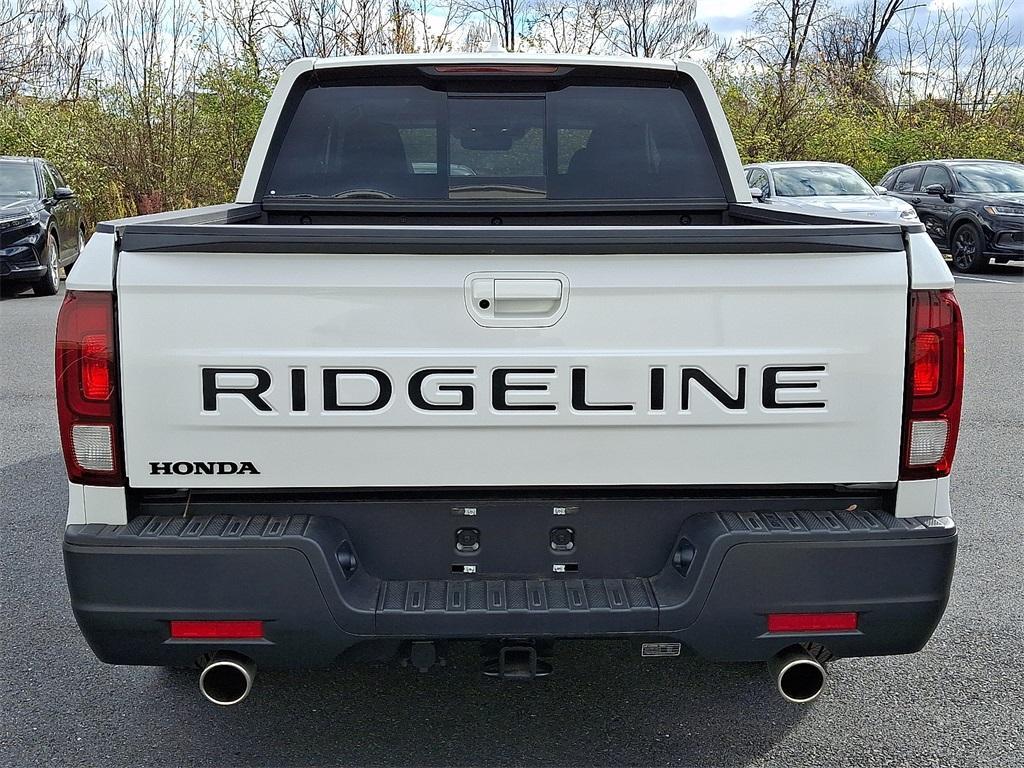 used 2025 Honda Ridgeline car, priced at $38,118