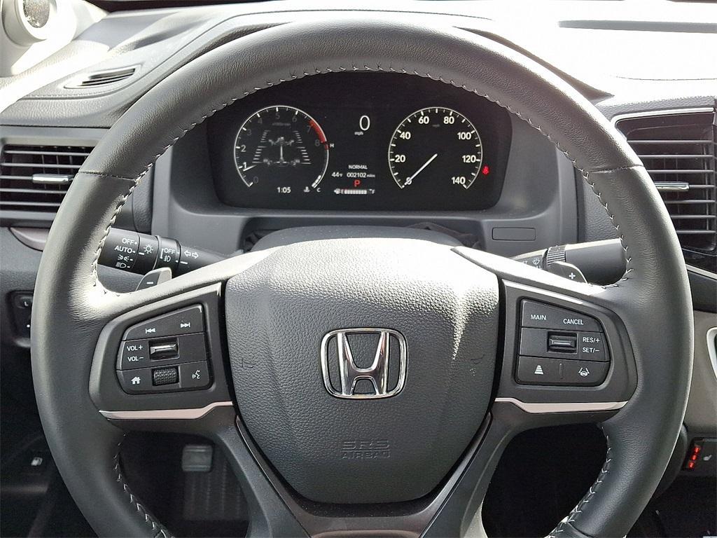 used 2025 Honda Ridgeline car, priced at $38,118