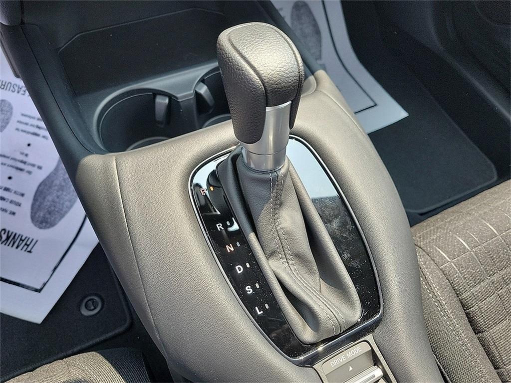 new 2025 Honda HR-V car, priced at $27,600