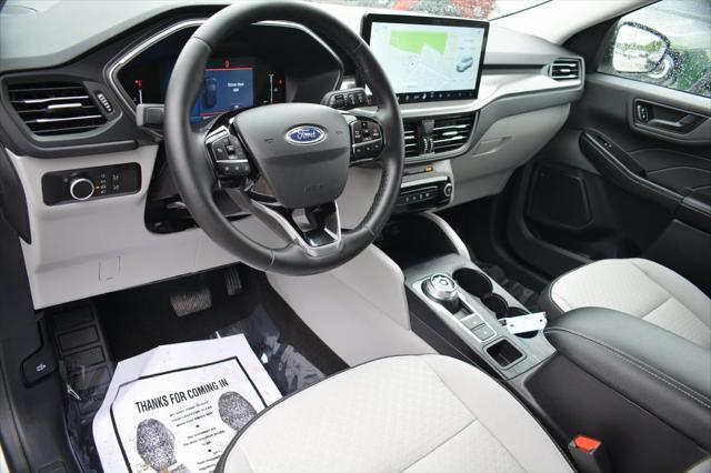 new 2025 Ford Escape car, priced at $32,150