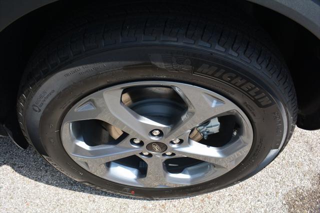 new 2025 Ford Escape car, priced at $32,034