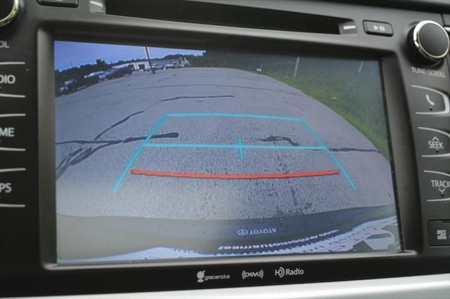 used 2019 Toyota Highlander car, priced at $27,529