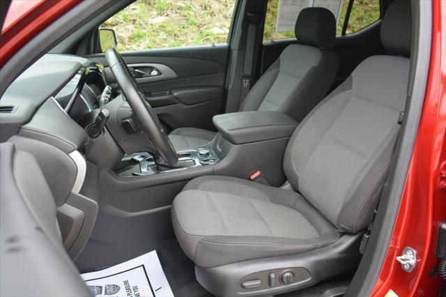 used 2023 Chevrolet Traverse car, priced at $33,905