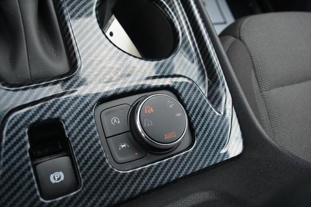 used 2023 Chevrolet Traverse car, priced at $33,905