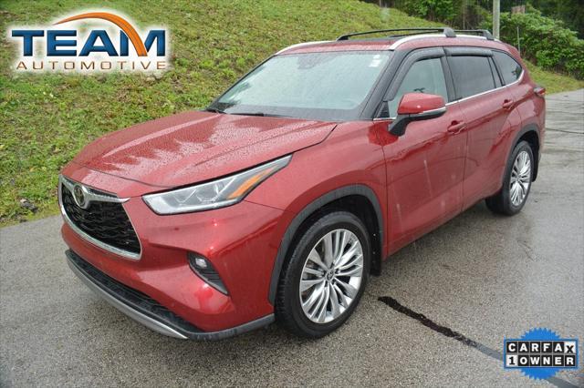 used 2022 Toyota Highlander car, priced at $42,038