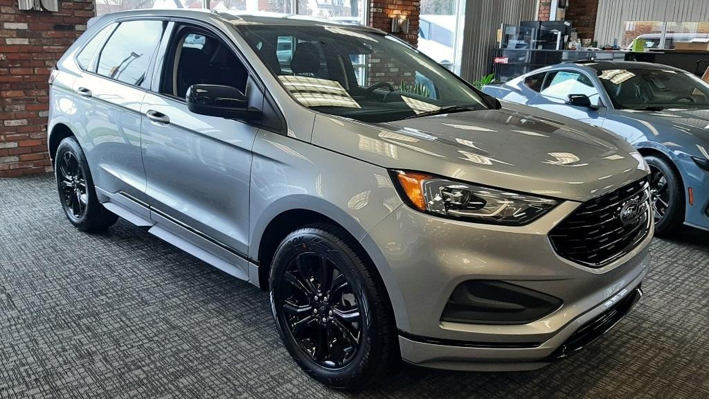 new 2024 Ford Edge car, priced at $40,528
