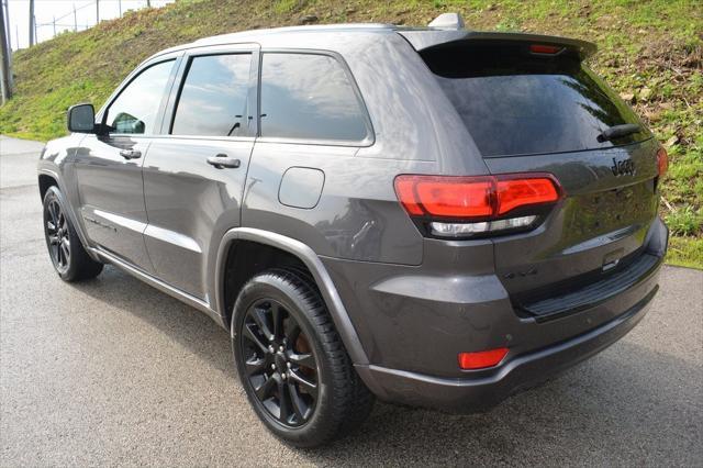 used 2017 Jeep Grand Cherokee car, priced at $18,995