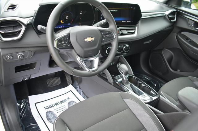used 2025 Chevrolet TrailBlazer car, priced at $27,126