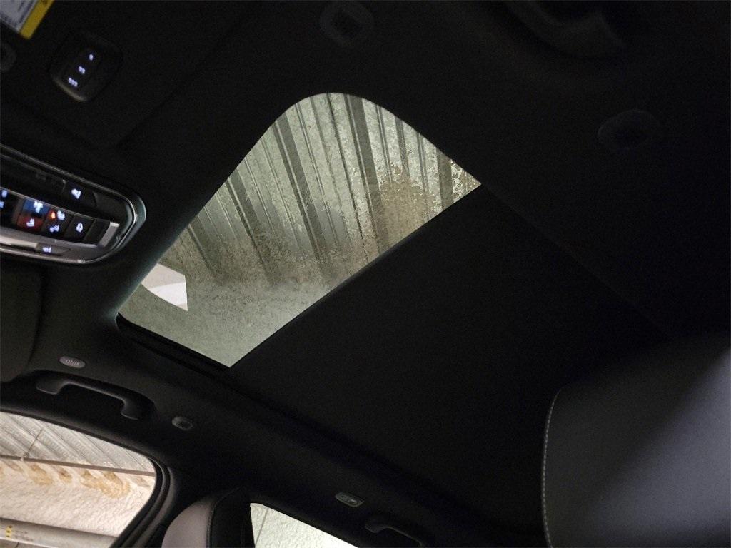 used 2024 Jeep Grand Cherokee car, priced at $43,035