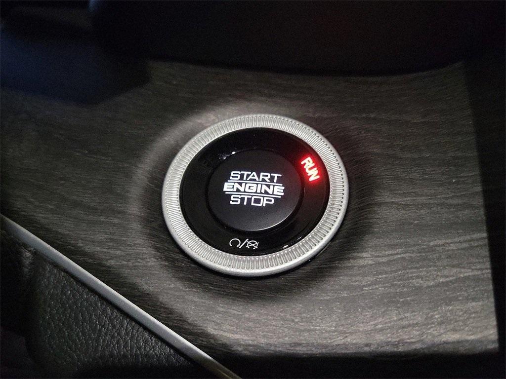 used 2024 Jeep Grand Cherokee car, priced at $43,035