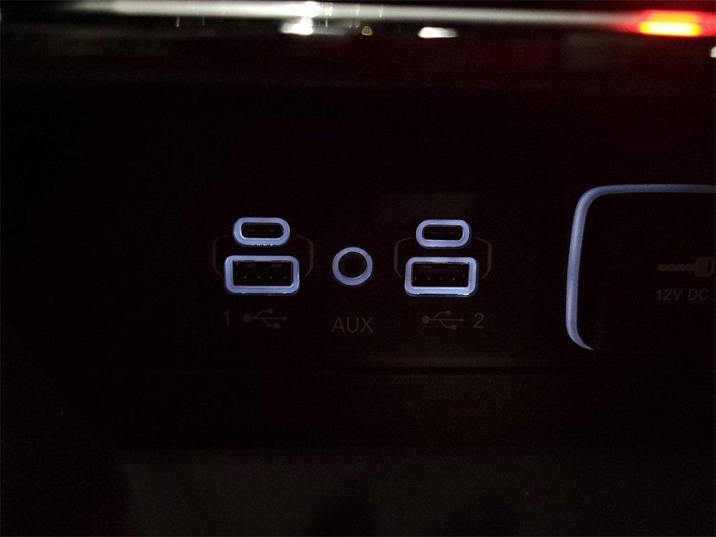 used 2024 Jeep Grand Cherokee car, priced at $43,035