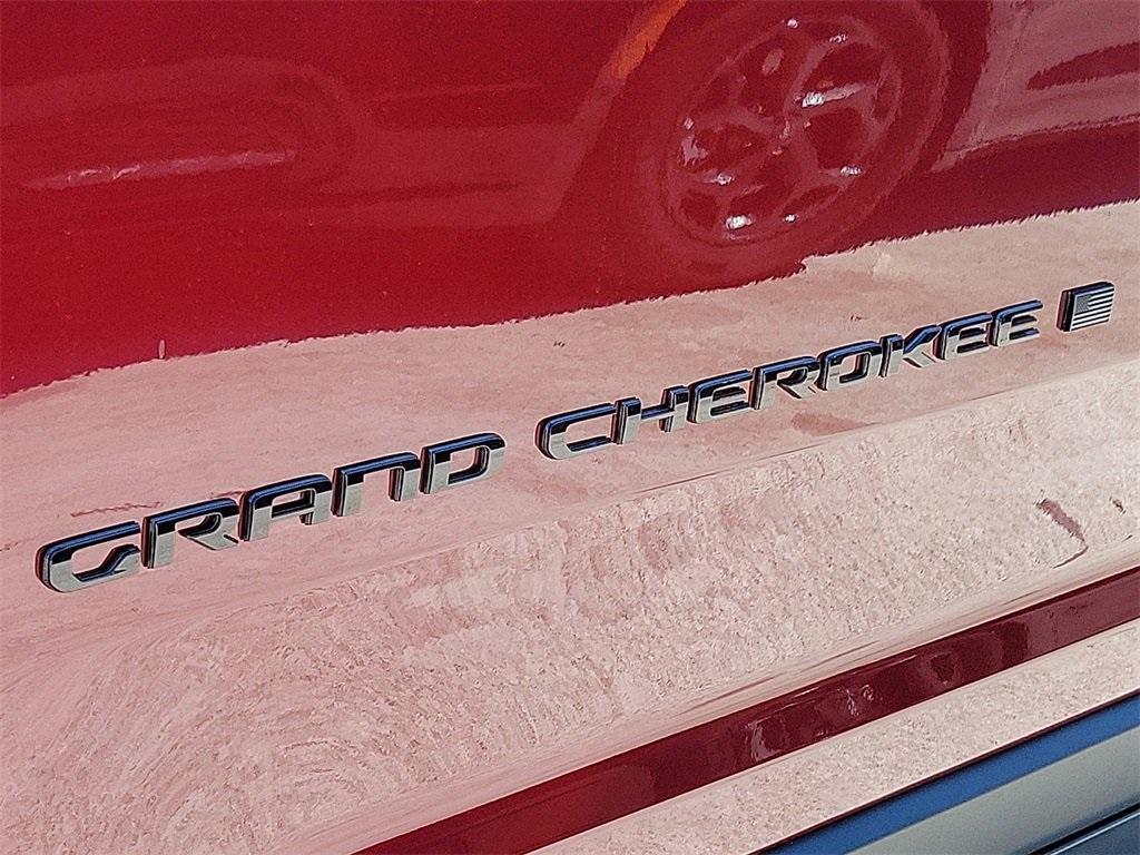 new 2025 Jeep Grand Cherokee car, priced at $40,731