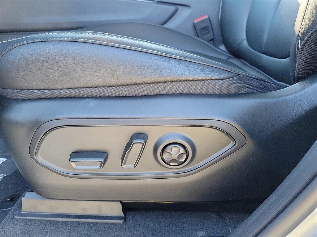 new 2025 Jeep Grand Cherokee L car, priced at $45,983