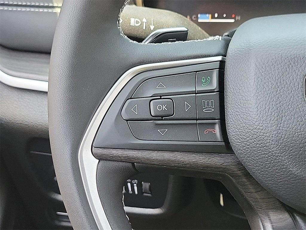 new 2025 Jeep Grand Cherokee L car, priced at $43,899