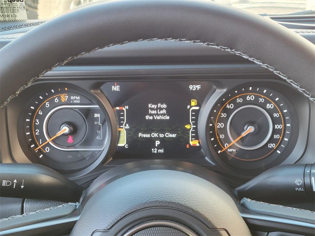 new 2025 Jeep Gladiator car, priced at $44,705