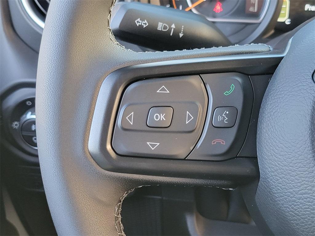 new 2025 Jeep Gladiator car, priced at $44,705