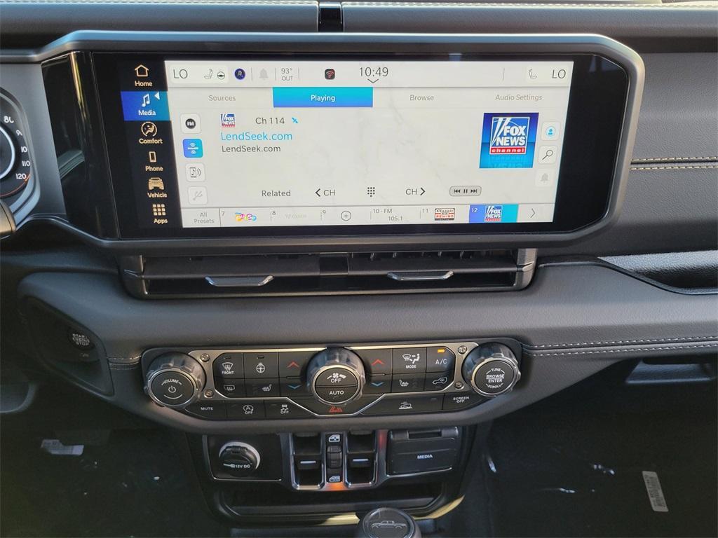 new 2025 Jeep Gladiator car, priced at $44,705