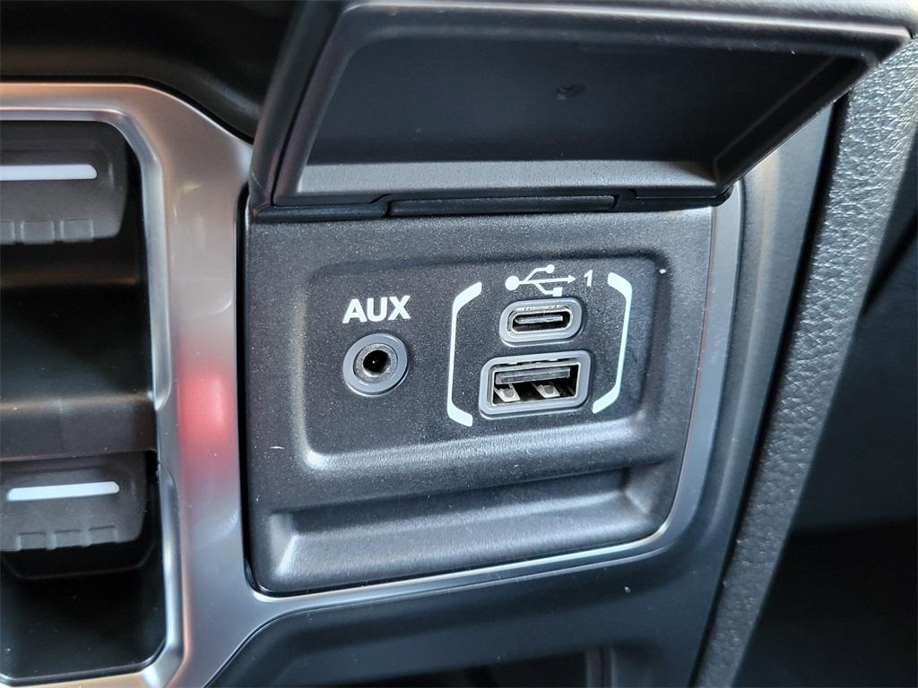 new 2025 Jeep Gladiator car, priced at $44,705