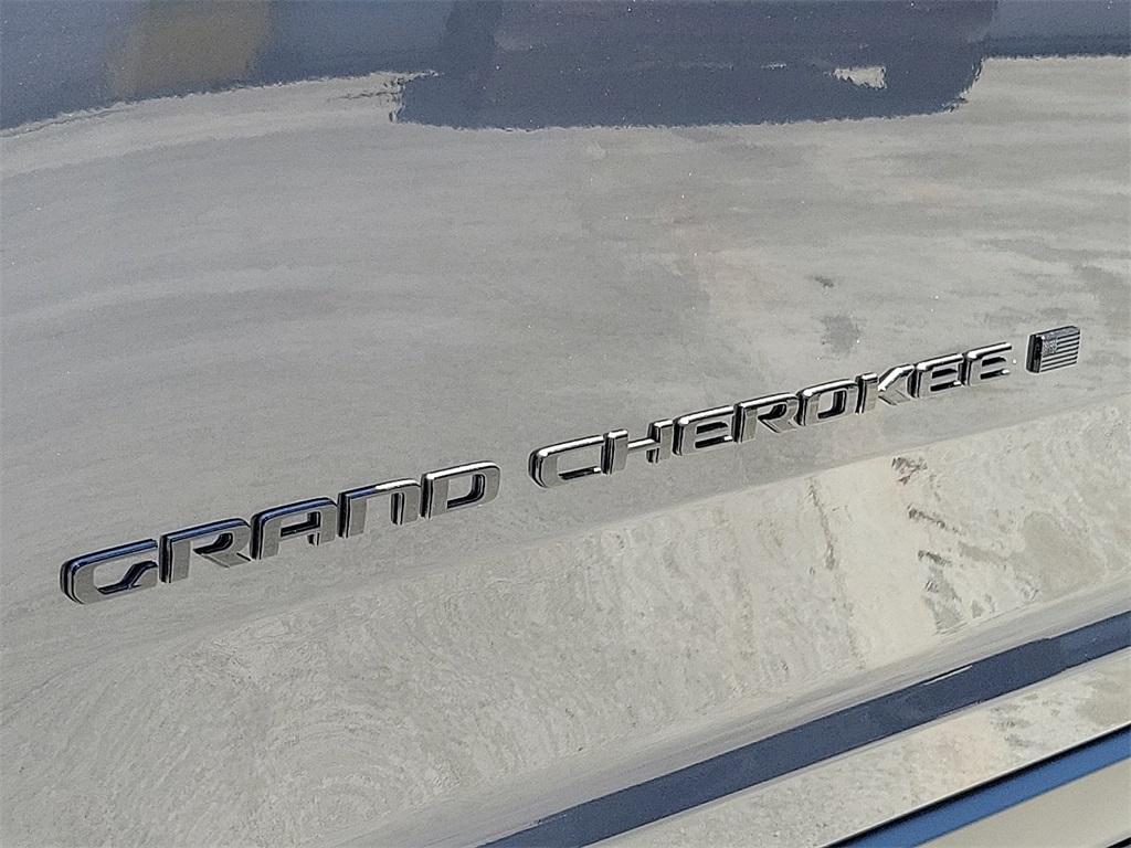 new 2025 Jeep Grand Cherokee car, priced at $41,545