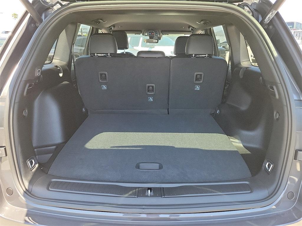 new 2025 Jeep Grand Cherokee car, priced at $41,545