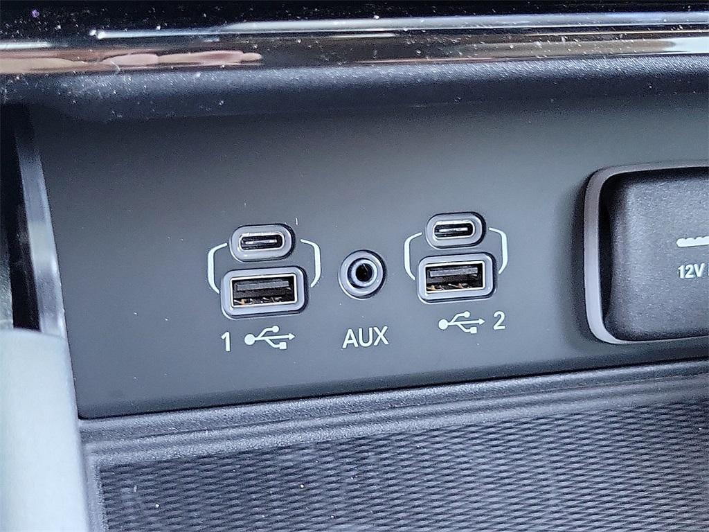 new 2025 Jeep Grand Cherokee car, priced at $41,545