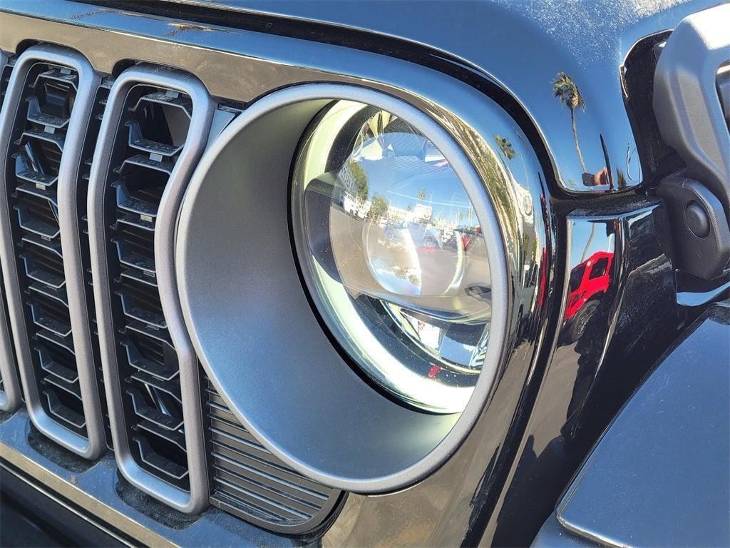 new 2025 Jeep Gladiator car, priced at $44,705