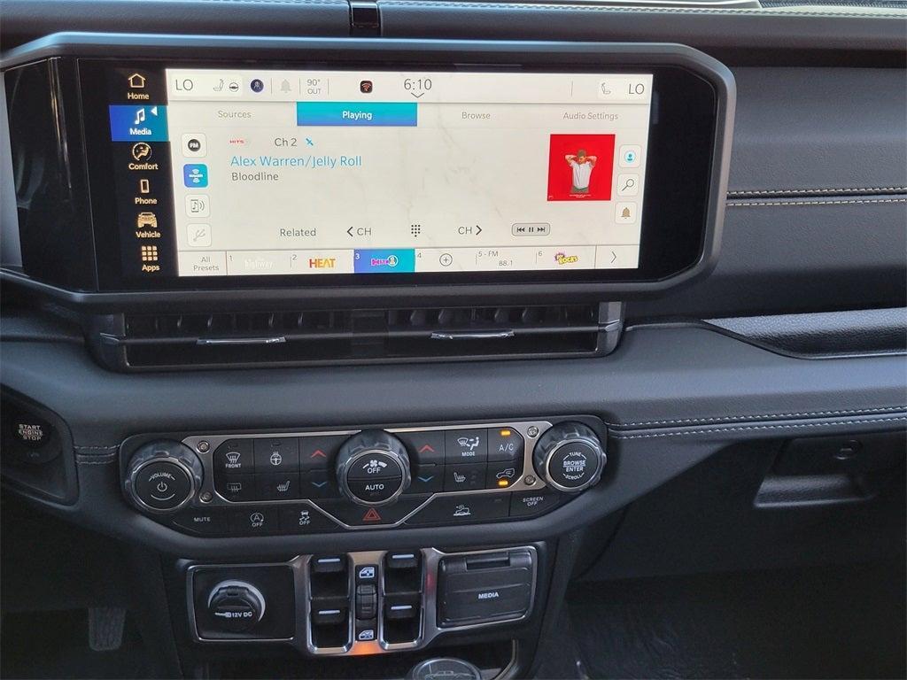 new 2025 Jeep Gladiator car, priced at $44,705