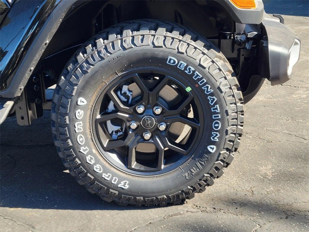 new 2025 Jeep Gladiator car, priced at $44,705