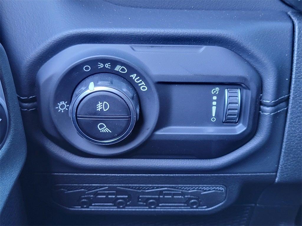 new 2025 Jeep Gladiator car, priced at $44,705