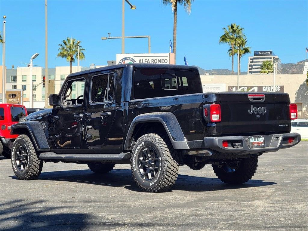 new 2025 Jeep Gladiator car, priced at $44,705
