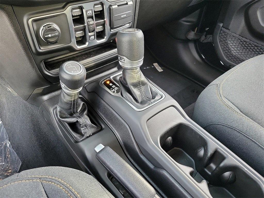 new 2025 Jeep Gladiator car, priced at $44,415