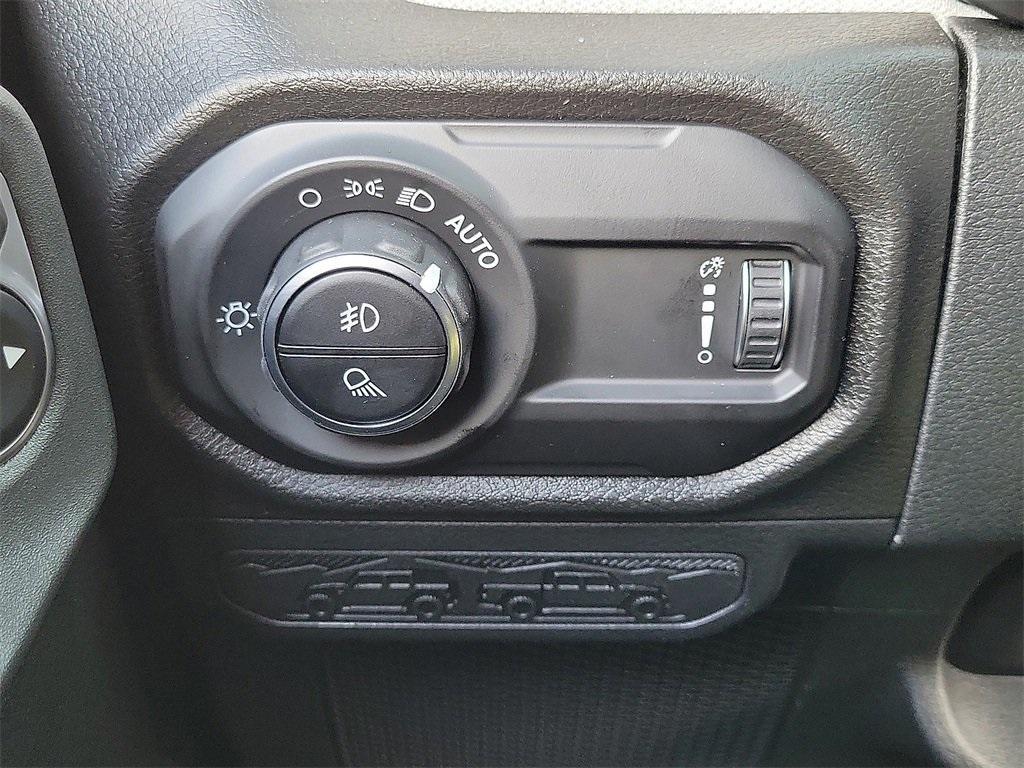 new 2025 Jeep Gladiator car, priced at $44,415