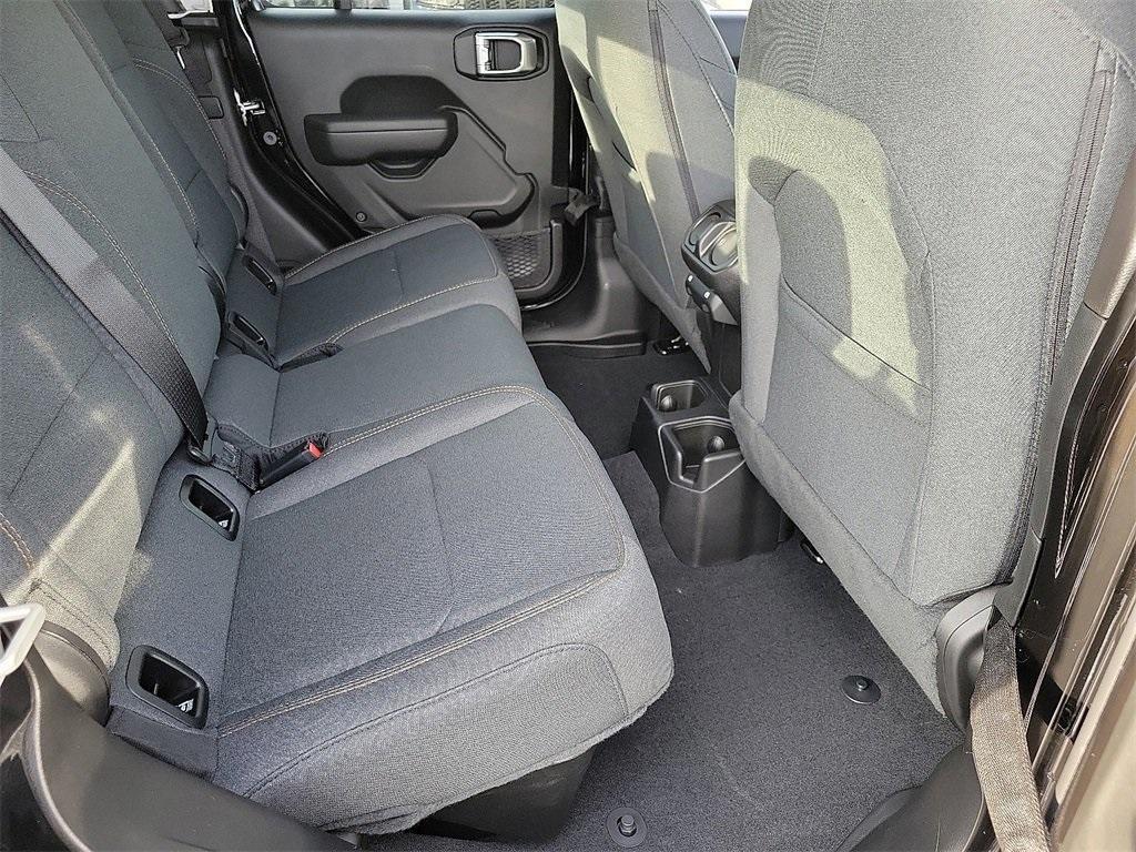 new 2025 Jeep Gladiator car, priced at $44,415