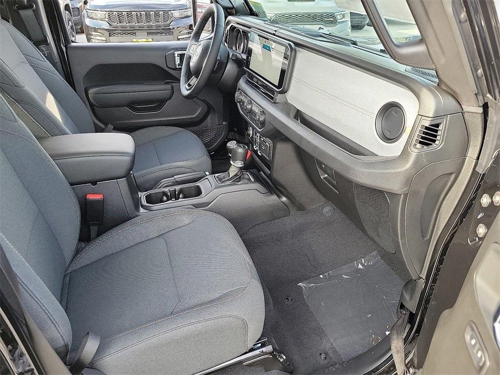 new 2025 Jeep Gladiator car, priced at $44,415