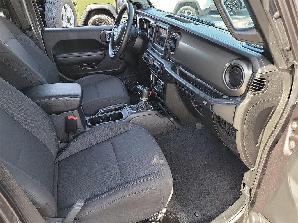 used 2022 Jeep Wrangler Unlimited car, priced at $28,888