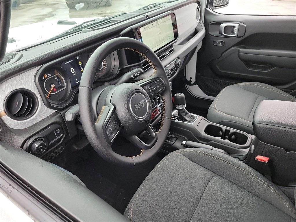 new 2025 Jeep Gladiator car, priced at $40,283
