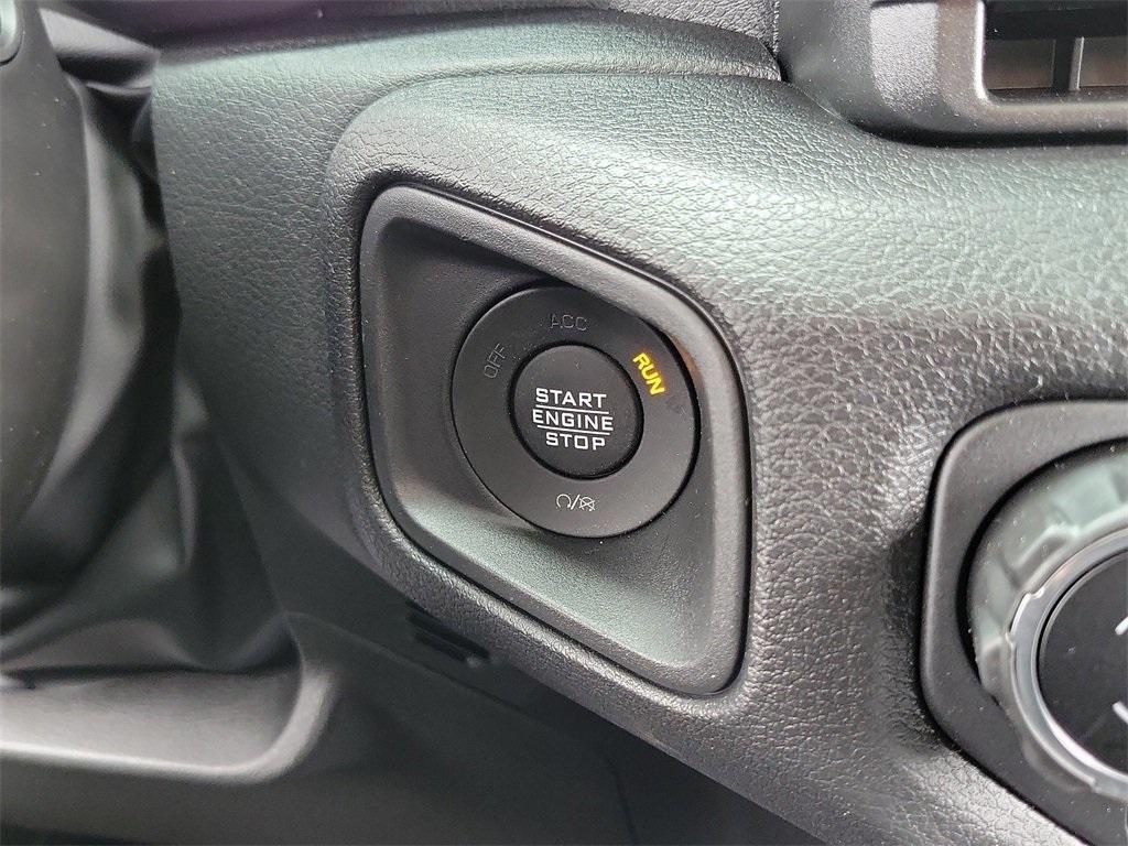 new 2025 Jeep Gladiator car, priced at $40,283