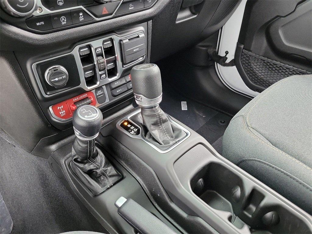 new 2025 Jeep Gladiator car, priced at $40,283