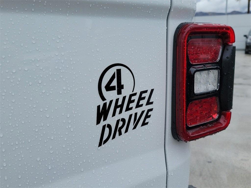 new 2025 Jeep Gladiator car, priced at $40,283