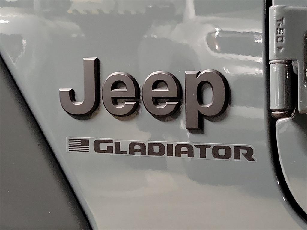 new 2024 Jeep Gladiator car, priced at $56,280