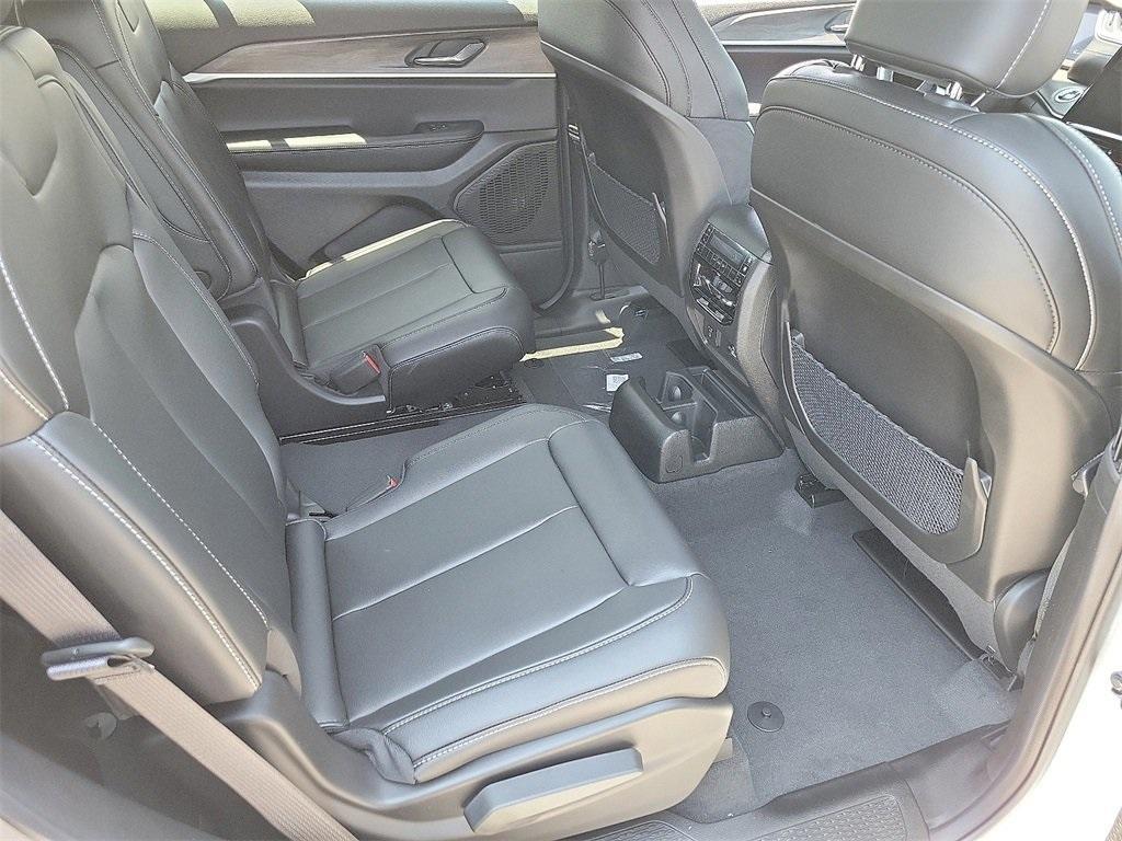 new 2025 Jeep Grand Cherokee L car, priced at $41,364