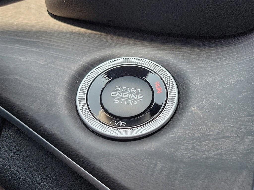 new 2025 Jeep Grand Cherokee L car, priced at $41,364