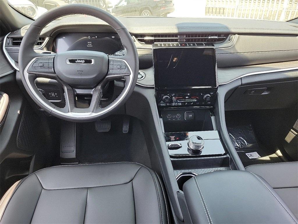 new 2025 Jeep Grand Cherokee L car, priced at $41,364