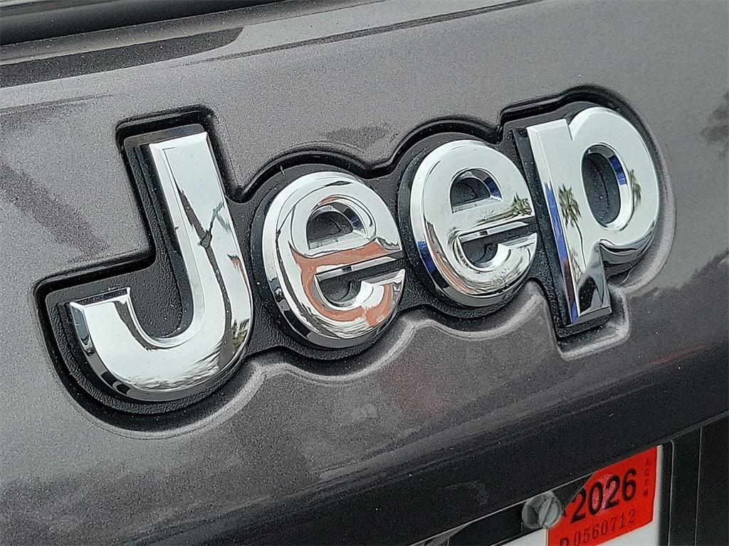 used 2022 Jeep Compass car, priced at $19,900