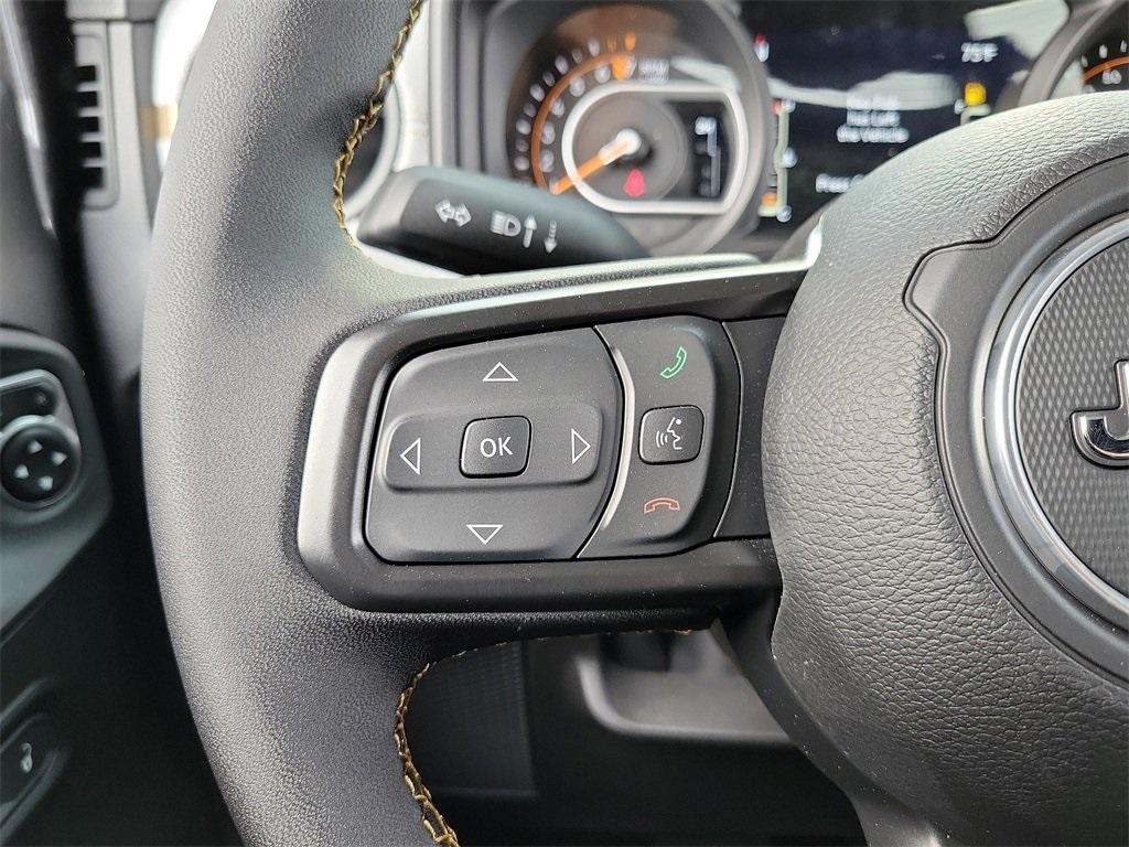 new 2025 Jeep Gladiator car, priced at $42,192