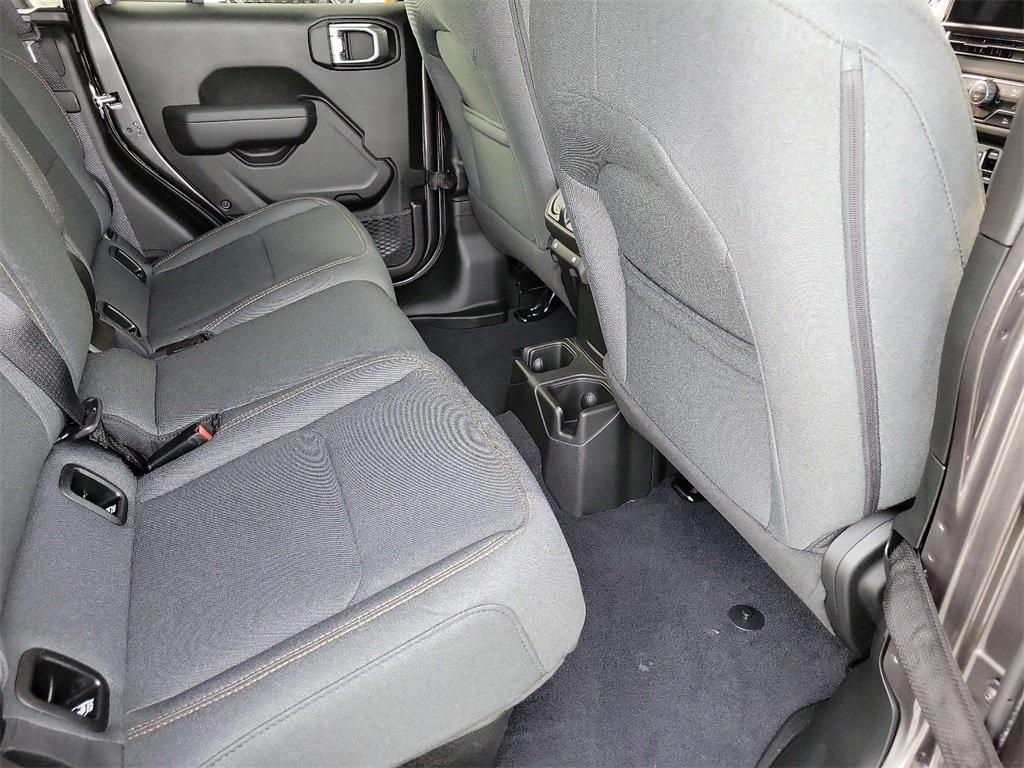 new 2025 Jeep Gladiator car, priced at $42,192