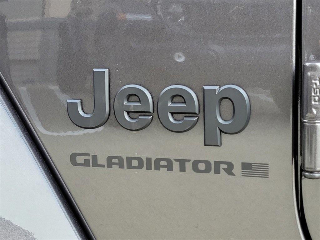 new 2025 Jeep Gladiator car, priced at $42,192