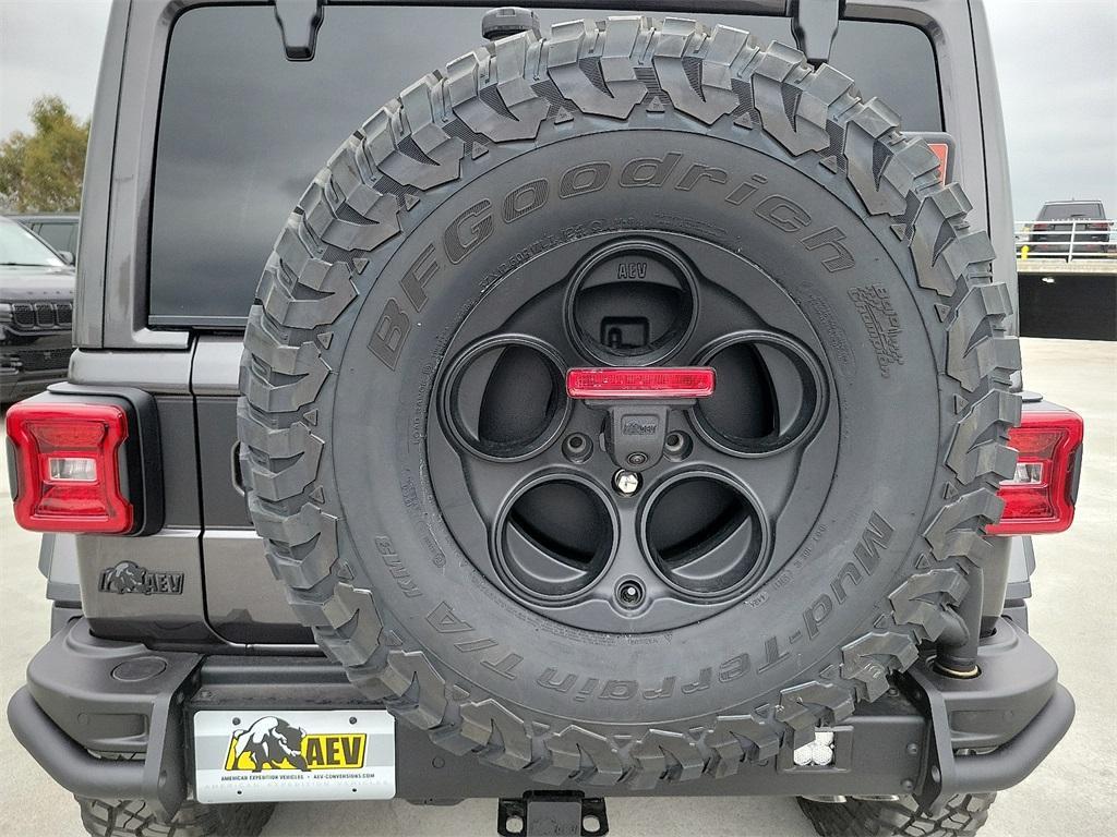 new 2025 Jeep Wrangler car, priced at $102,980